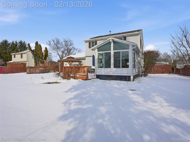 59195 Albert Lane, Lyon Charter Township, MI 48165