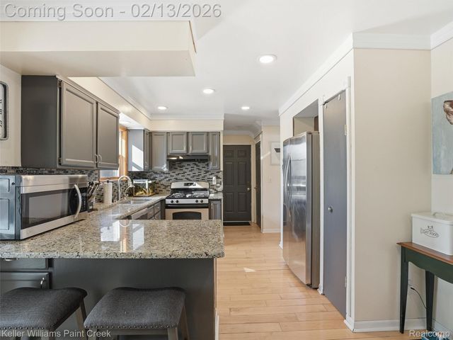 59195 Albert Lane, Lyon Charter Township, MI 48165