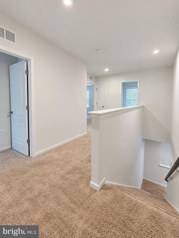 605 HUSKY TRL, Martinsburg, WV 25403