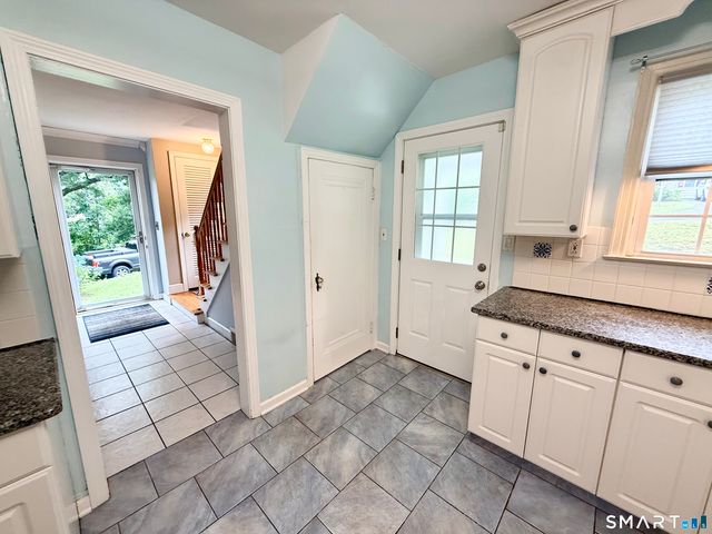 5 Knollwood Terrace East, Shelton, CT 06484