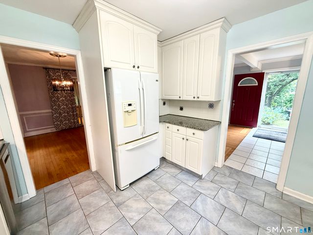 5 Knollwood Terrace East, Shelton, CT 06484