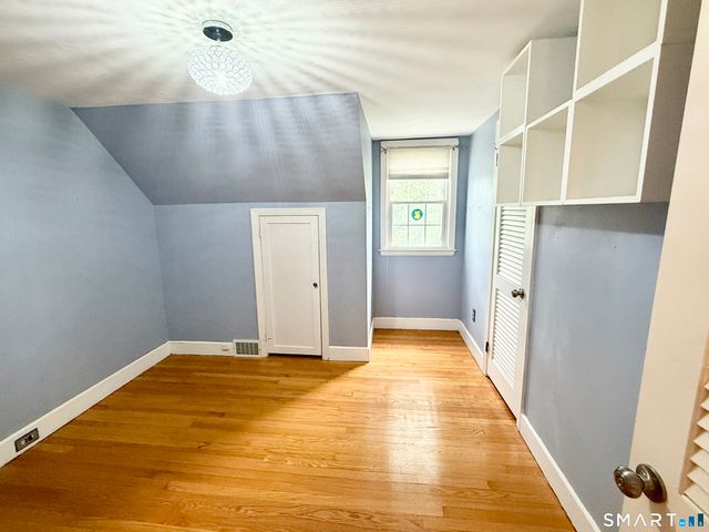 5 Knollwood Terrace East, Shelton, CT 06484