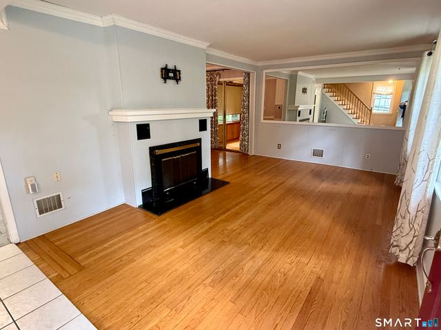 5 Knollwood Terrace East, Shelton, CT 06484
