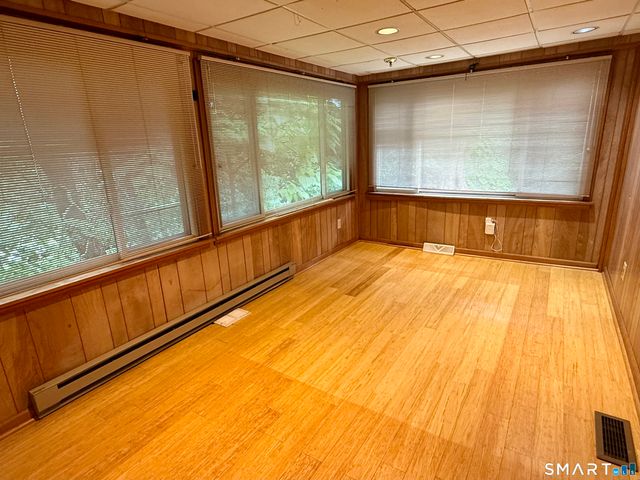 5 Knollwood Terrace East, Shelton, CT 06484