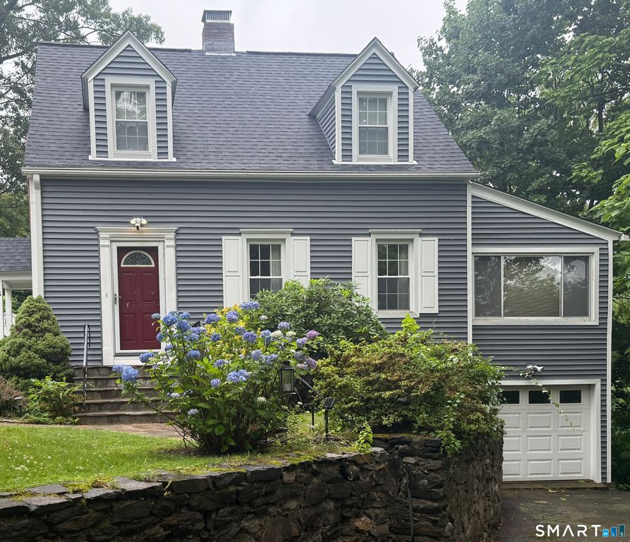 5 Knollwood Terrace East, Shelton, CT 06484