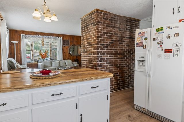 155 Farrs Bridge Road, Pickens, SC 29671