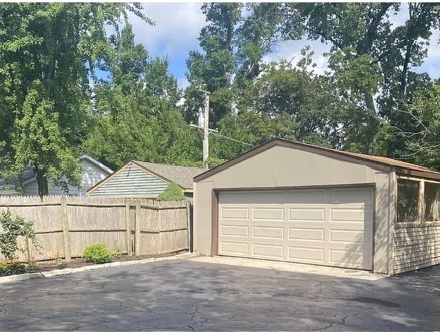 34 Washington Road, Lake Forest, IL 60045