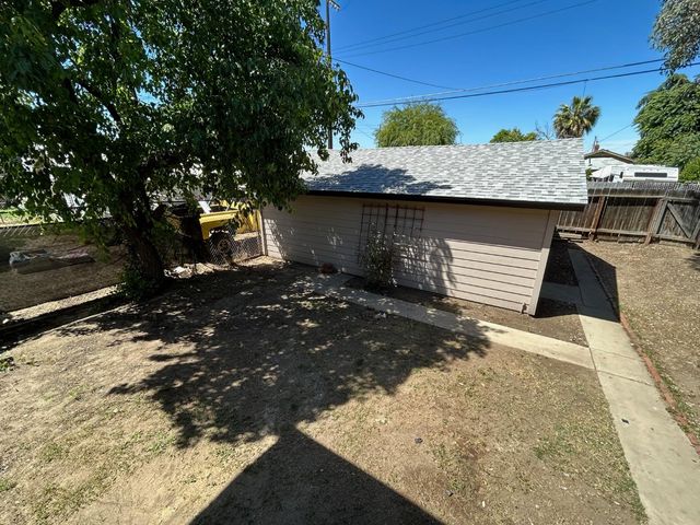 2226 Arrants Street, Selma, CA 93662
