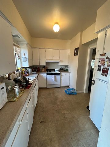 2226 Arrants Street, Selma, CA 93662