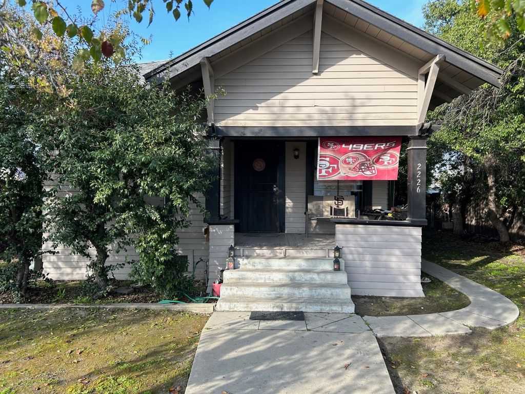 2226 Arrants Street, Selma, CA 93662