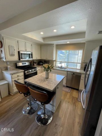 1044 Gilbert Lane, Ventura, CA 93003