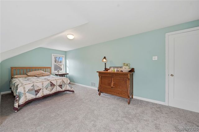 136 Kettering Drive, Tonawanda, NY 14223