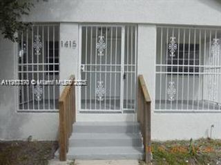 1415 NW 69th St, Miami, FL 33147