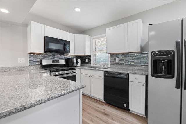 2325 S Glenn, Wichita, KS 67213