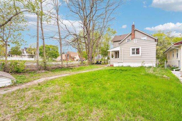 1074 Euclid Street, Saint Paul, MN 55106