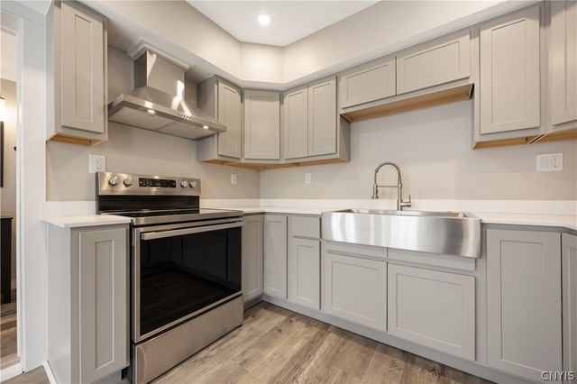 110 Edgemere Road, Salina, NY 13208