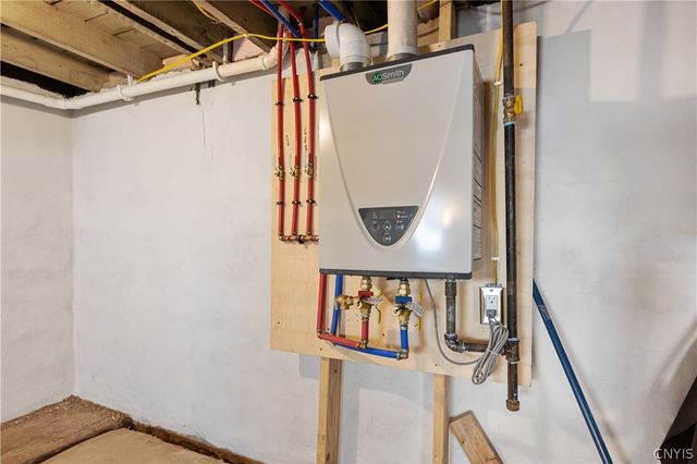 110 Edgemere Road, Salina, NY 13208