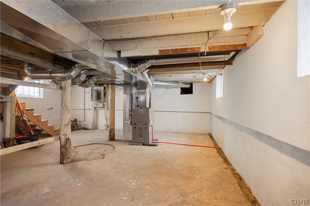 110 Edgemere Road, Salina, NY 13208