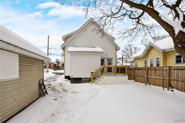 110 Edgemere Road, Salina, NY 13208