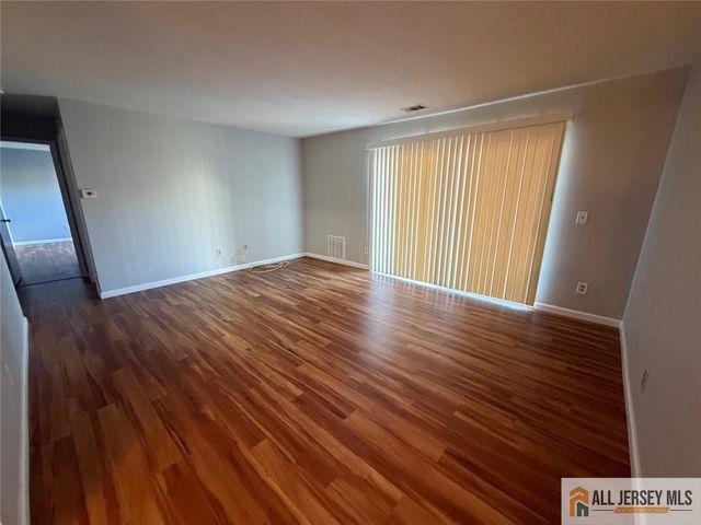 601 Sunshine Court 601, Sayreville, NJ 08859