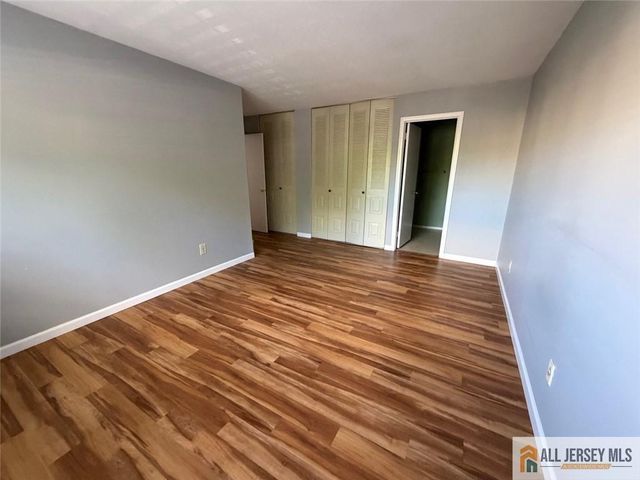 601 Sunshine Court 601, Sayreville, NJ 08859