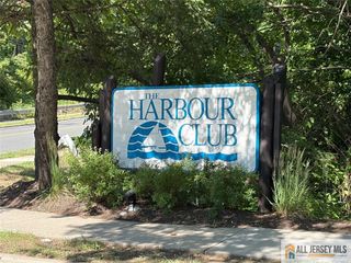 601 Sunshine Court 601, Sayreville, NJ 08859