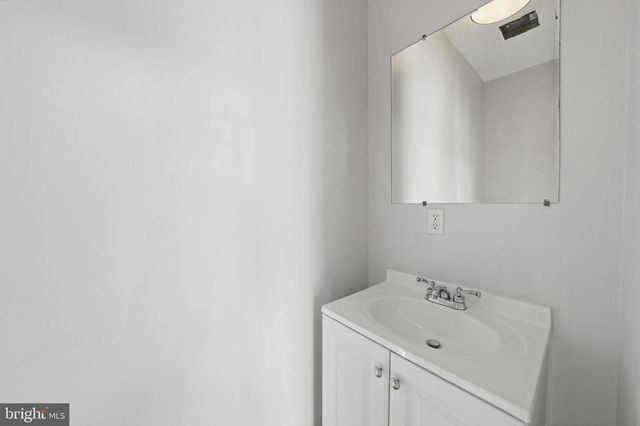 395 BUNTING AVE, Hamilton, NJ 08611