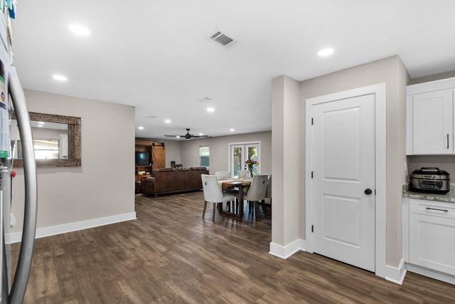 415 Avon Lane, Mary Esther, FL 32569