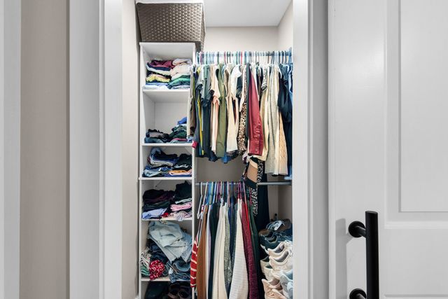 415 Avon Lane, Mary Esther, FL 32569