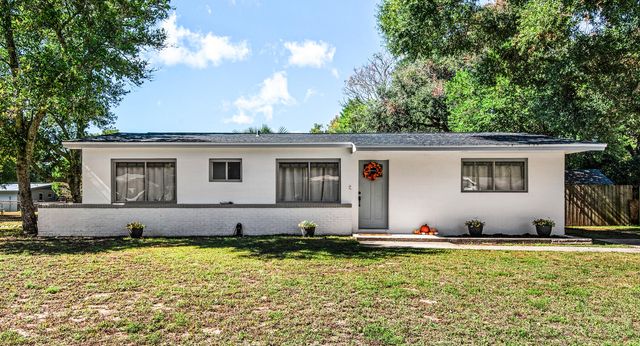 415 Avon Lane, Mary Esther, FL 32569