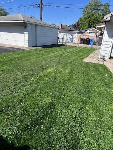 5224 S Rutherford Avenue, Chicago, IL 60638