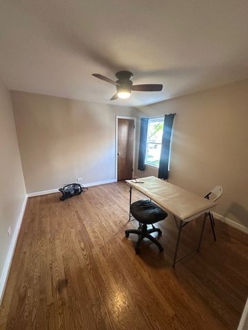 5224 S Rutherford Avenue, Chicago, IL 60638