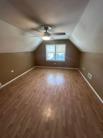 5224 S Rutherford Avenue, Chicago, IL 60638