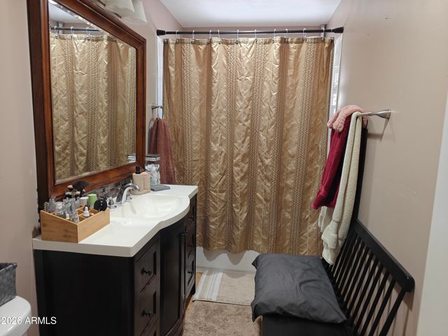 2417 W ROUGHRIDER Road, New River, AZ 85087