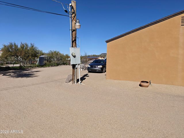 2417 W ROUGHRIDER Road, New River, AZ 85087