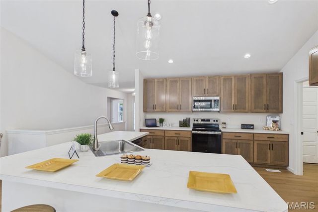 818 Dogwood Way, Hillsboro, MO 63050