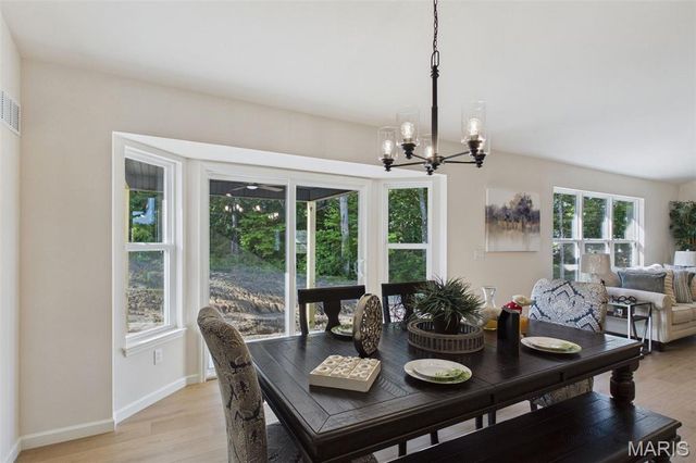 818 Dogwood Way, Hillsboro, MO 63050