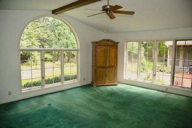 590 E Ravenswood Hills CIRCLE, Brookfield, WI 53045