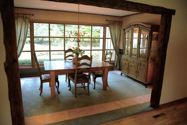 590 E Ravenswood Hills CIRCLE, Brookfield, WI 53045
