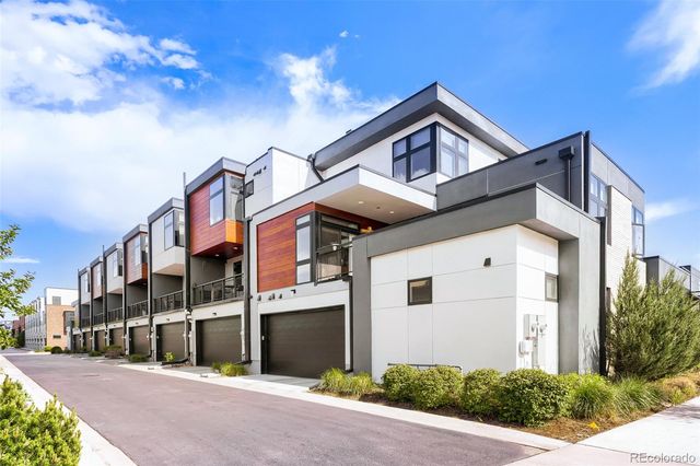 6729 E Lowry Boulevard, Denver, CO 80230