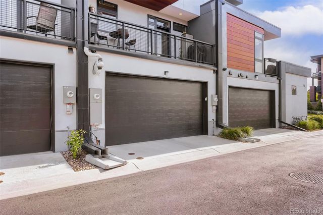 6729 E Lowry Boulevard, Denver, CO 80230