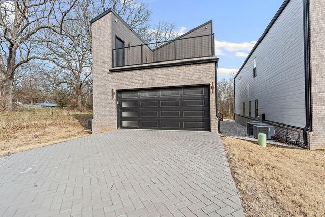 479 S Happy Hollow Road, Fayetteville, AR 72701