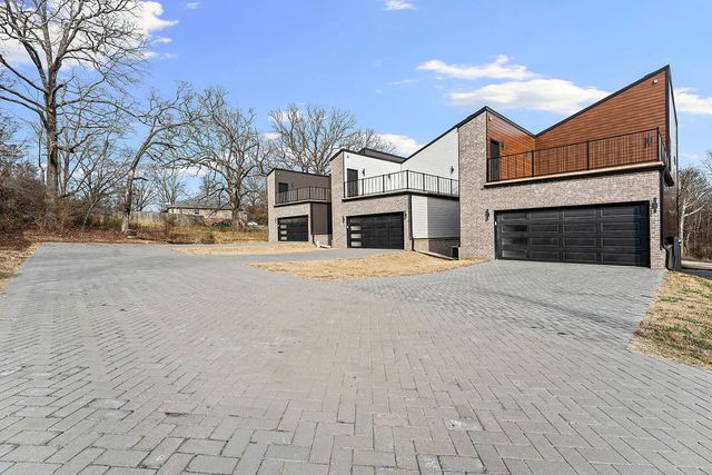 479 S Happy Hollow Road, Fayetteville, AR 72701