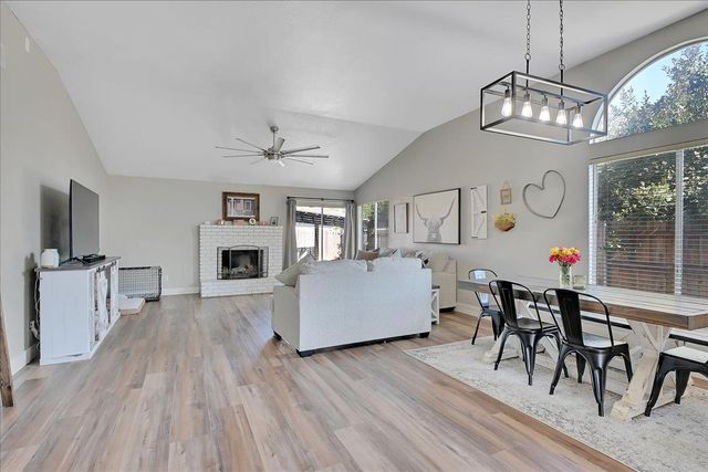 2440 Northfield Ct, Yuba City, CA 95993