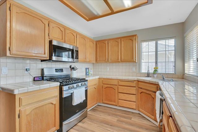 2440 Northfield Ct, Yuba City, CA 95993