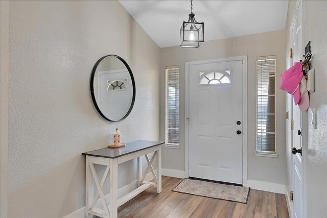 2440 Northfield Ct, Yuba City, CA 95993