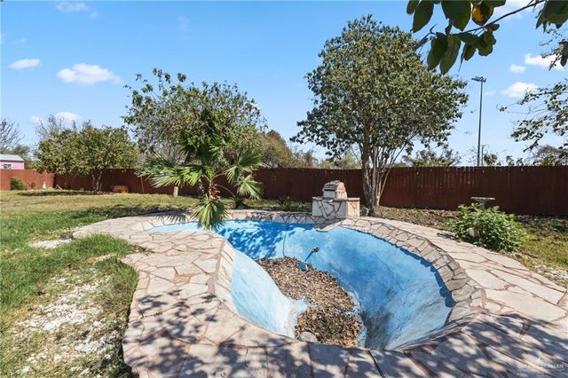 2512 Annette Avenue, Edinburg, TX 78542