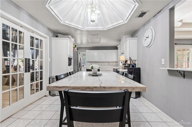 2512 Annette Avenue, Edinburg, TX 78542