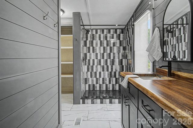 1011 Reed Street, Asheville, NC 28804