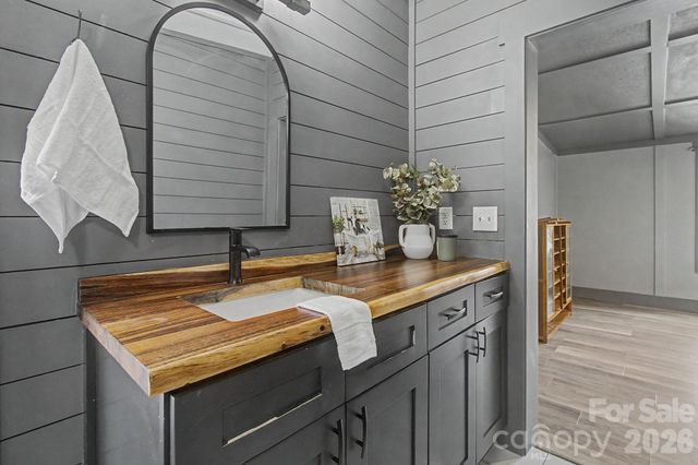1011 Reed Street, Asheville, NC 28804